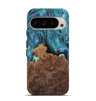 Pixel 9 Wood Live Edge Phone Case - Camryn (Green, 723612)