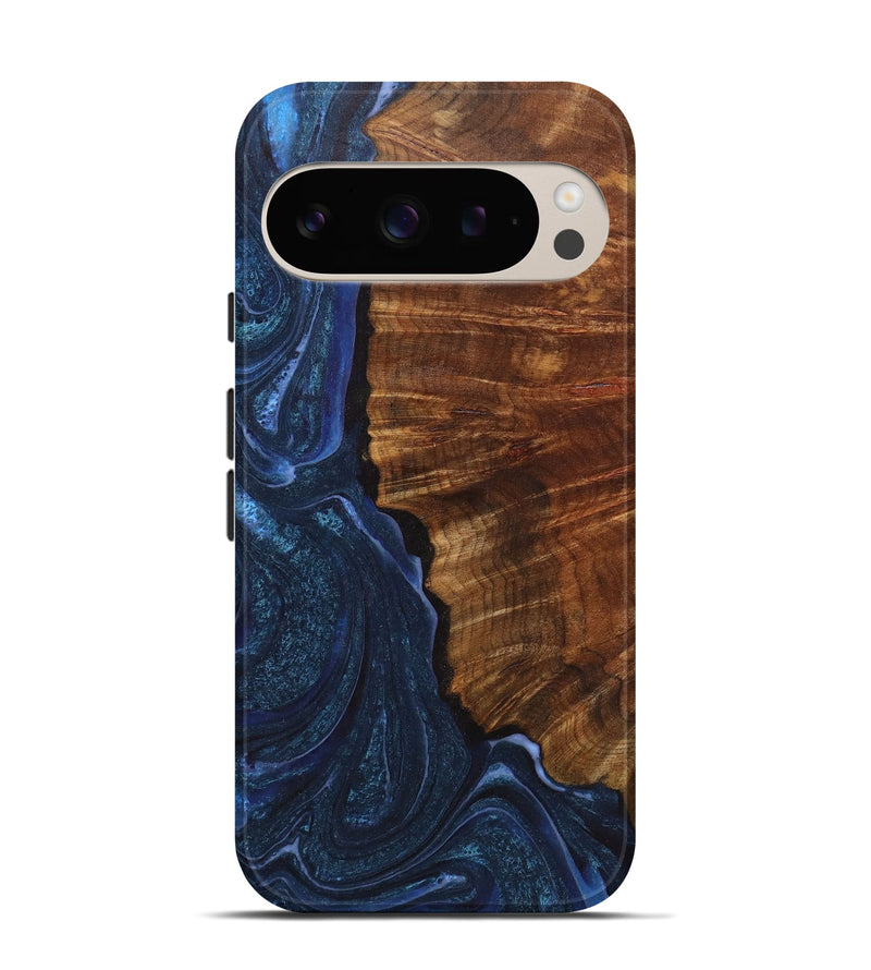 Pixel 9 Wood Live Edge Phone Case - Goldie (Blue, 723680)