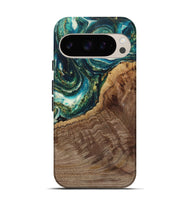 Pixel 9 Pro Wood Live Edge Phone Case - Kaitlin (Green, 725569)