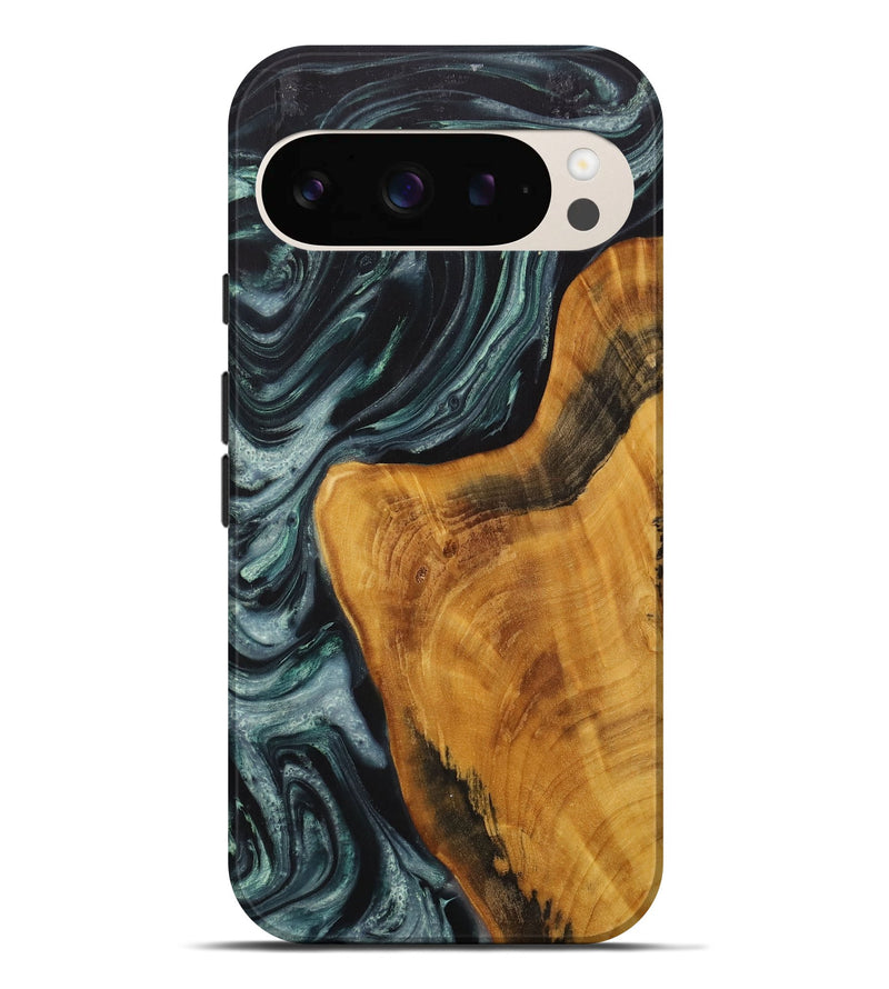 Pixel 9 Pro XL Wood Live Edge Phone Case - Shelbi (Green, 731770)