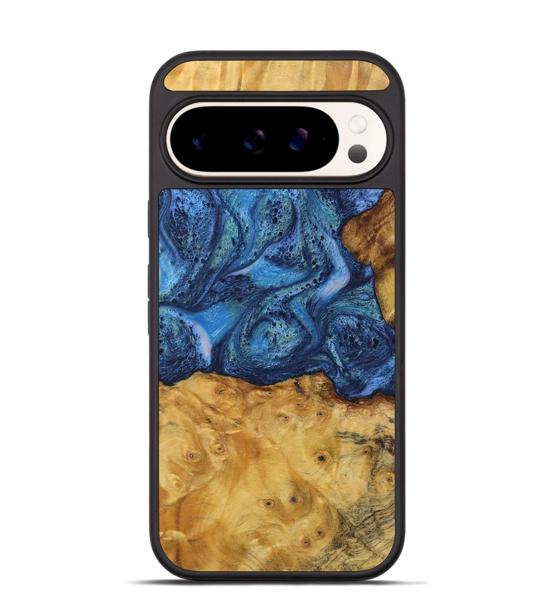 Pixel 9 Wood Phone Case - Bettina (Blue, 732634)