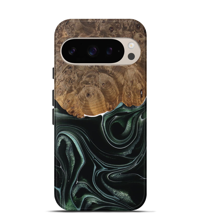 Pixel 9 Wood Live Edge Phone Case - Tsing (Green, 737359)