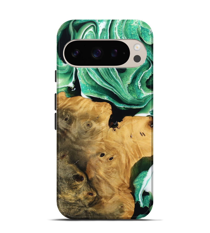 Pixel 9 Wood Live Edge Phone Case - Surin (Green, 738773)