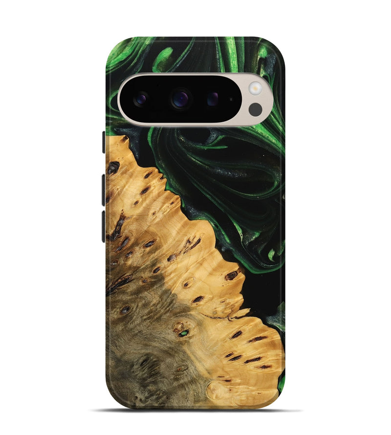 Pixel 9 Wood Live Edge Phone Case - Schell (Green, 745055)