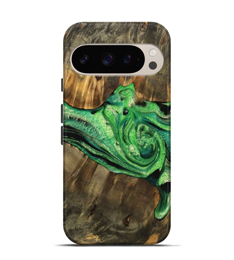 Pixel 9 Wood Live Edge Phone Case - Hamza (Green, 745060)