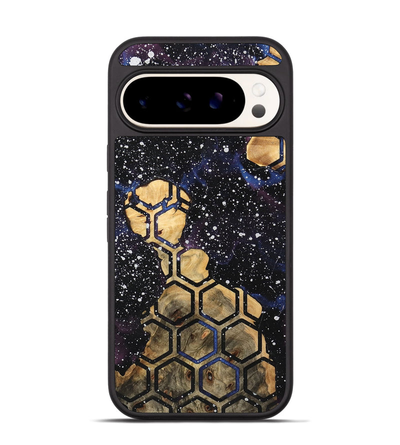 Pixel 9 Pro Wood Phone Case - Alfredo (Fusion, 747095)