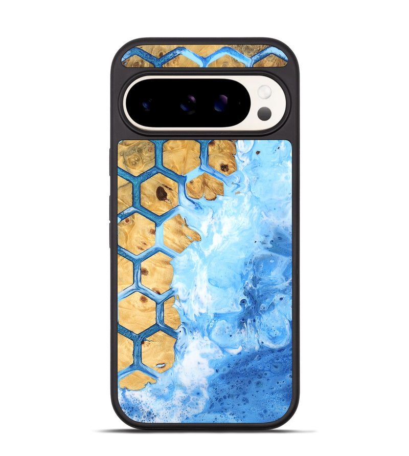 Pixel 9 Pro Wood Phone Case - Britany (Fusion, 747114)